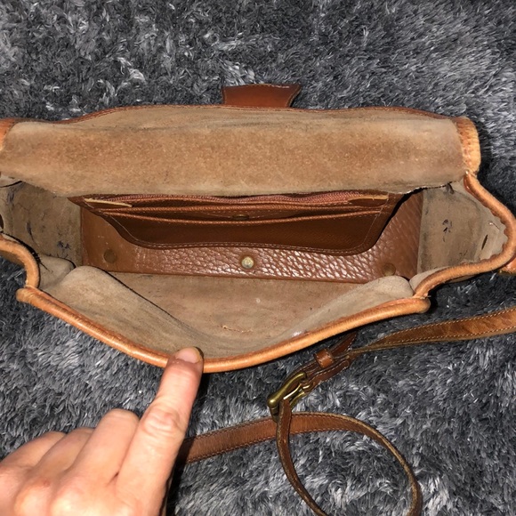 AUTHENTIC ALL WEATHER LEATHER DOONEY & BOURKE BAG - Picture 3 of 9